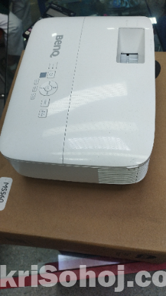 Benq projector MX550